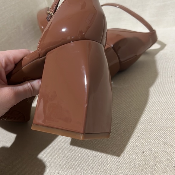 GB Say-So Patent Brown Platform heels - Picture 7 of 7